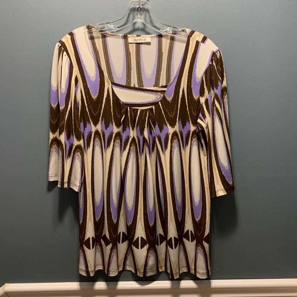 Ladies blouse - Picture 1 of 3